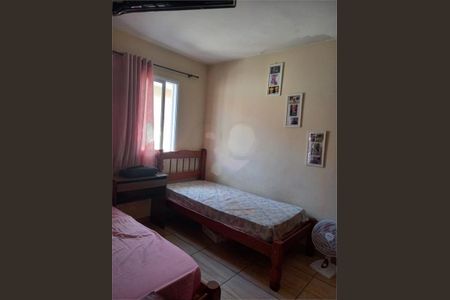 Casa à venda com 90m², 3 quartos e 2 vagas