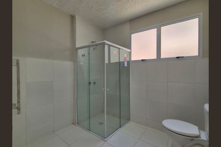 Banheiro  de apartamento para alugar com 1 quarto, 43m² em Vargem Pequena, Rio de Janeiro