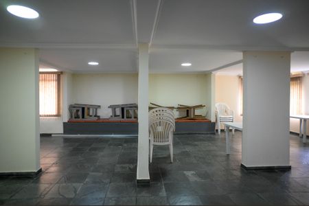 Apartamento para alugar com 54m², 2 quartos e 1 vagaSalão Festas