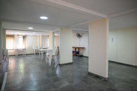 Apartamento para alugar com 54m², 2 quartos e 1 vagaSalão Festas