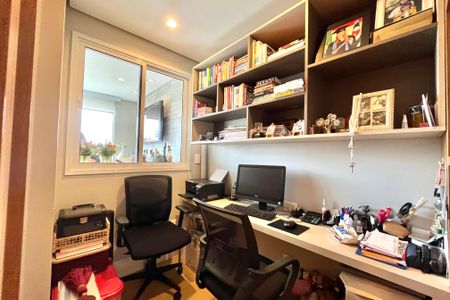 Apartamento para alugar com 135m², 3 quartos e 3 vagas Apartamento para alugar com 135m², 3 quartos e 3 vagasEscritório