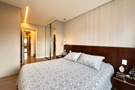 Apartamento para alugar com 135m², 3 quartos e 3 vagas Apartamento para alugar com 135m², 3 quartos e 3 vagasSuite 1