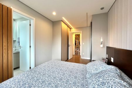 Apartamento para alugar com 135m², 3 quartos e 3 vagas Apartamento para alugar com 135m², 3 quartos e 3 vagasSuite 1