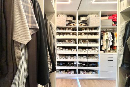 Apartamento para alugar com 135m², 3 quartos e 3 vagas Apartamento para alugar com 135m², 3 quartos e 3 vagasQuarto 4