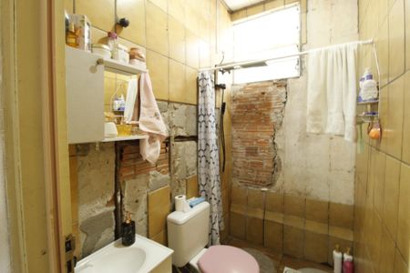 Casa à venda com 106m², 3 quartos e 2 vagasBanheiro