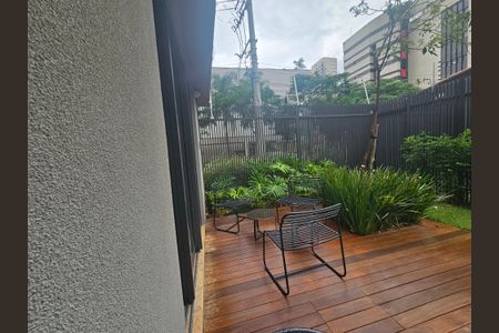 Apartamento para alugar com 71m², 2 quartos e 1 vaga