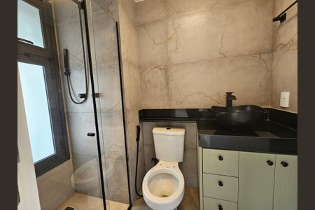 Apartamento para alugar com 71m², 2 quartos e 1 vaga Apartamento para alugar com 71m², 2 quartos e 1 vagaBanheiro da Suíte 1