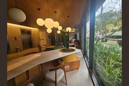 Apartamento para alugar com 71m², 2 quartos e 1 vaga