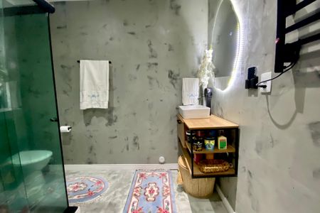 Apartamento à venda com 150m², 3 quartos e 1 vaga Apartamento à venda com 150m², 3 quartos e 1 vagaBanheiro social