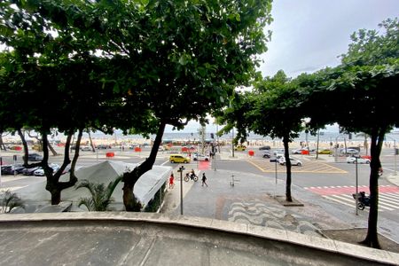 Vista sala de apartamento à venda com 3 quartos, 150m² em Copacabana, Rio de Janeiro