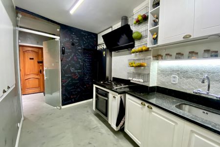 Apartamento à venda com 150m², 3 quartos e 1 vaga Apartamento à venda com 150m², 3 quartos e 1 vagaCozinha