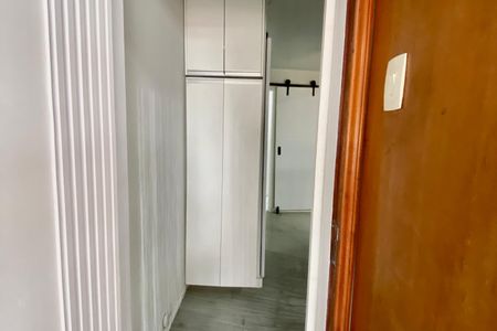 Apartamento à venda com 150m², 3 quartos e 1 vaga Apartamento à venda com 150m², 3 quartos e 1 vagaCorredor