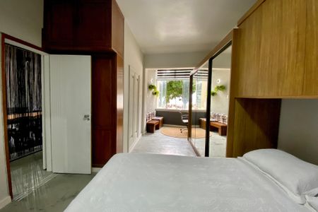 Apartamento à venda com 150m², 3 quartos e 1 vaga Apartamento à venda com 150m², 3 quartos e 1 vagaSuite