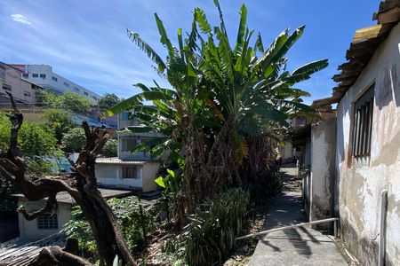 Casa à venda com 360m², 2 quartos e 1 vagaQuintal