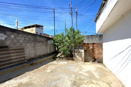 Casa à venda com 360m², 2 quartos e 1 vagaGaragem