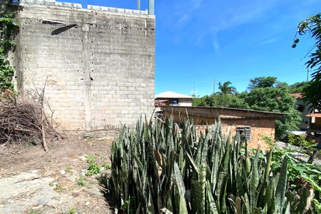 Casa à venda com 360m², 2 quartos e 1 vagaQuintal