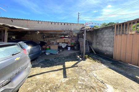 Casa à venda com 360m², 2 quartos e 1 vagaGaragem