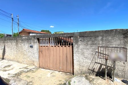 Casa à venda com 360m², 2 quartos e 1 vagaFachada