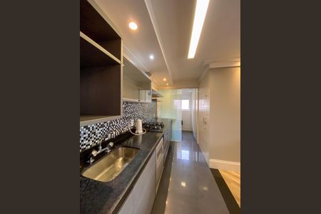 Apartamento à venda com 71m², 2 quartos e 2 vagasCozinha e Área de Serviço