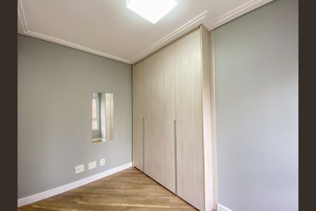 Apartamento à venda com 71m², 2 quartos e 2 vagasQuarto 2