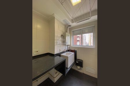 Apartamento à venda com 71m², 2 quartos e 2 vagasCozinha e Área de Serviço