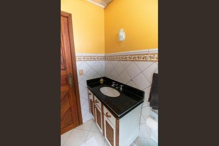 Casa à venda com 329m², 4 quartos e 2 vagas