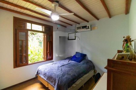 Casa à venda com 4 quartos, 329m² em Vila Progresso, Niterói