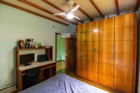 Casa à venda com 329m², 4 quartos e 2 vagas