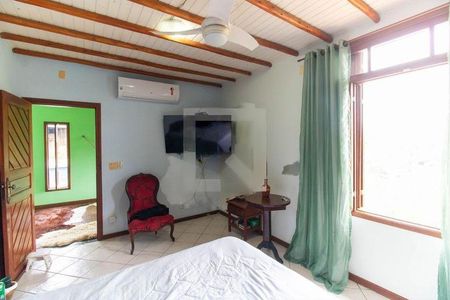 Casa à venda com 329m², 4 quartos e 2 vagas