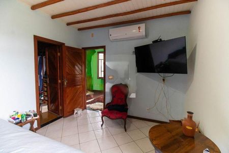 Casa à venda com 329m², 4 quartos e 2 vagas