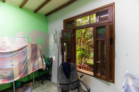 Casa à venda com 4 quartos, 329m² em Vila Progresso, Niterói