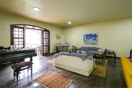 Casa à venda com 4 quartos, 579m² em Vila Cruzeiro, São Paulo