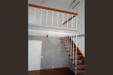 Apartamento à venda com 60m², 1 quarto e 1 vaga