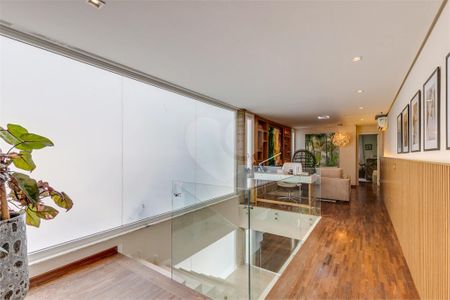 Casa à venda com 4 quartos, 396m² em Jardim dos Estados, São Paulo