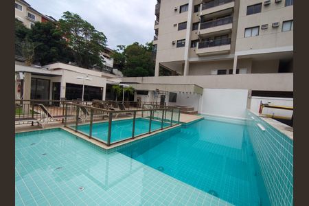 Apartamento à venda com 78m², 3 quartos e 1 vagaÁrea comum - Piscina