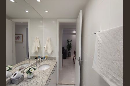 Apartamento à venda com 78m², 3 quartos e 1 vagaBanheiro Social