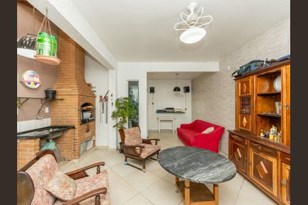 Casa à venda com 3 quartos, 150m² em Vila Libanesa, São Paulo