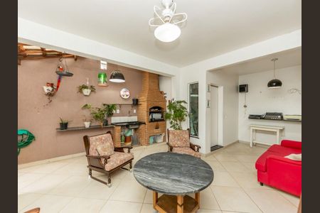 Casa à venda com 3 quartos, 150m² em Vila Libanesa, São Paulo