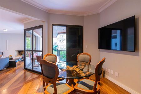 Apartamento à venda com 4 quartos, 240m² em Jardim Fonte do Morumbi, São Paulo