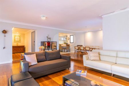 Apartamento à venda com 4 quartos, 240m² em Jardim Fonte do Morumbi, São Paulo