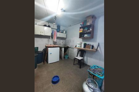 Casa à venda com 235m², 3 quartos e 1 vaga