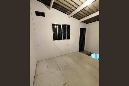 Casa à venda com 235m², 3 quartos e 1 vaga