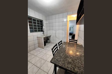 Casa à venda com 235m², 3 quartos e 1 vaga