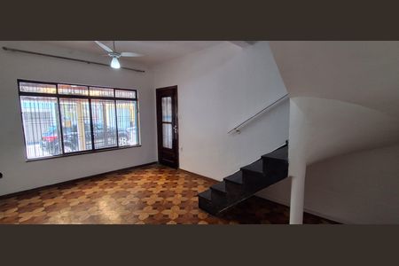 Casa para alugar com 154m², 3 quartos e 2 vagas Casa para alugar com 154m², 3 quartos e 2 vagasSala