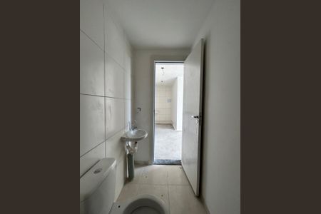 Apartamento à venda com 34m², 2 quartos e sem vaga Apartamento à venda com 34m², 2 quartos e sem vagaBanheiro