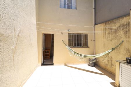 Casa à venda com 80m², 2 quartos e 1 vaga