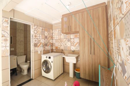 Casa à venda com 80m², 2 quartos e 1 vaga