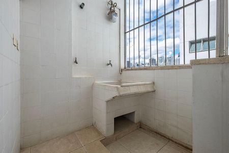 Apartamento à venda com 155m², 3 quartos e 1 vagaÁrea de Serviço