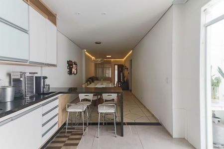 Casa à venda com 150m², 3 quartos e 2 vagasCozinha 