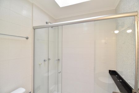 Casa de condomínio para alugar com 129m², 3 quartos e 2 vagasBanheiro 2